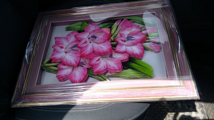 Çiçek desenli rölyef tepsi 